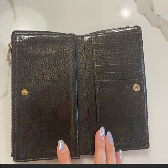 MK Michael Kors Wallet - Picture 2 of 4